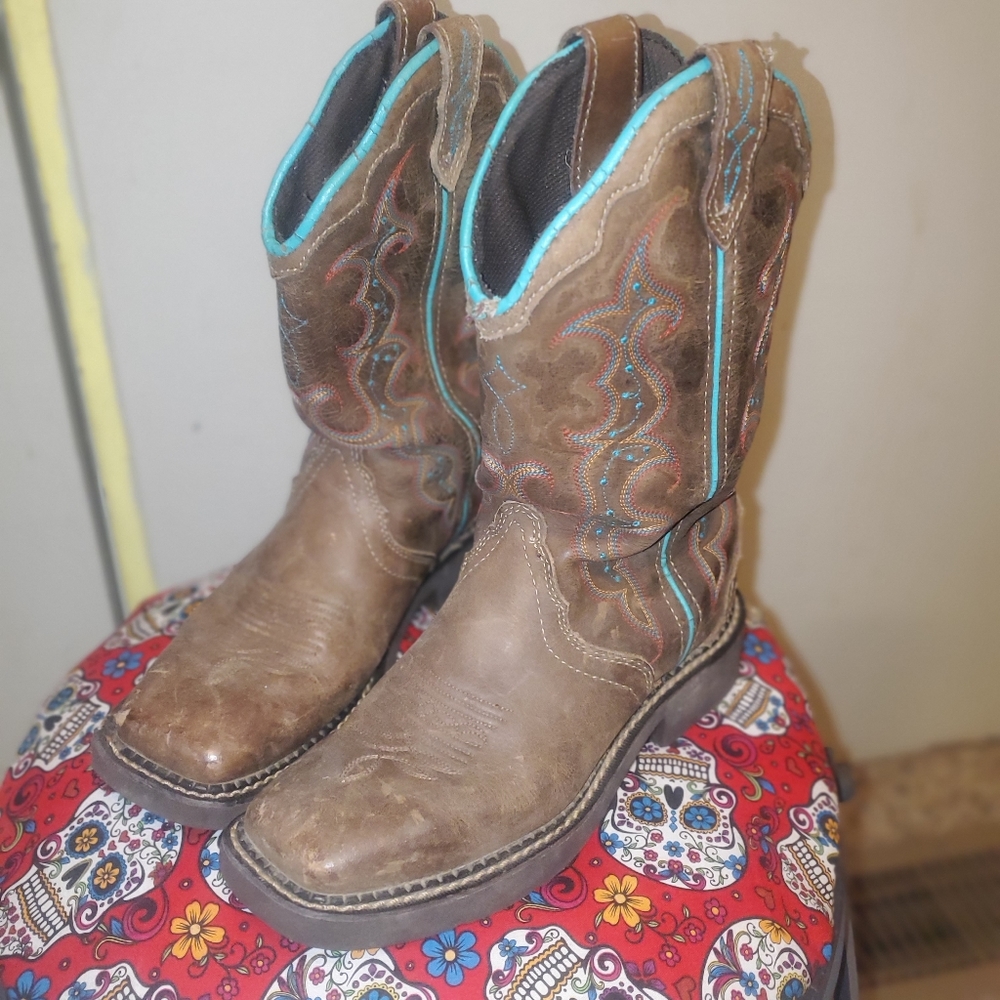 Womens Justin boots sz 7B, brown and teal